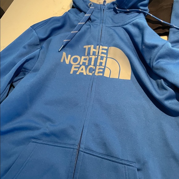 Men’s north face sweatshirt - Picture 2 of 2